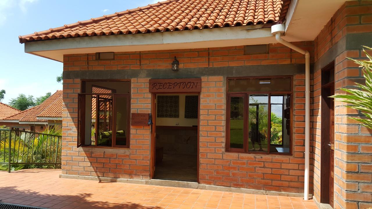 Green Meadows Tororo Exterior photo